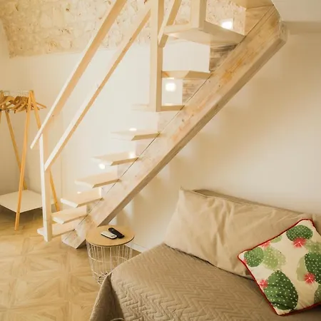 بيت للعطل Solis Domus - Meridies أوستوني